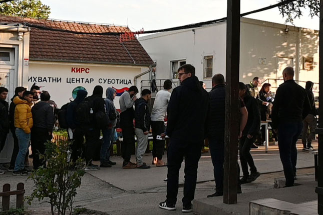 Policija u saradnji sa Interpolom kontrolisala identitet više od 500 migranata