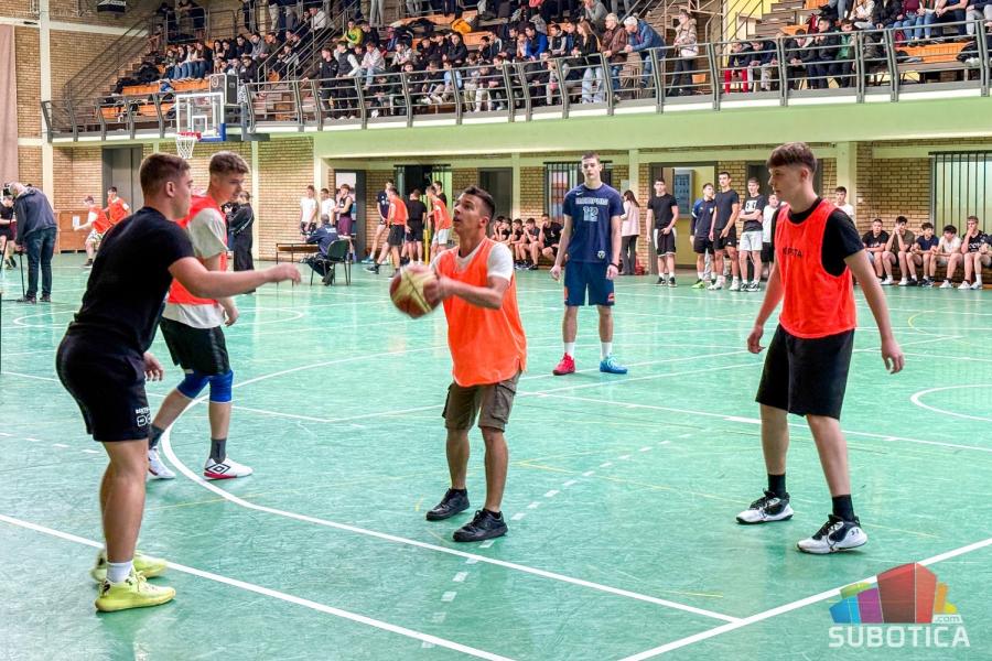 Tehnička škola „Ivan Sarić“ obeležila osam decenija obrazovnog rada