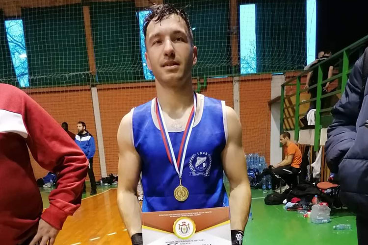 Kik boks: Takmičari "Top fighter"-a uspešni na Prvenstvu Vojvodine