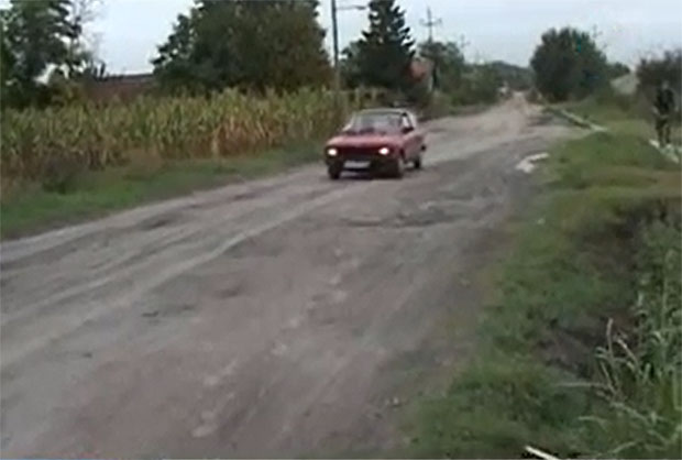 Zapuštene ulice na Makovoj sedmici i na Radanovcu