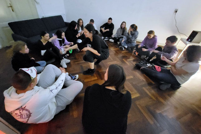 Predstava za srednjoškolce "Nešto kao Romeo i Julija"