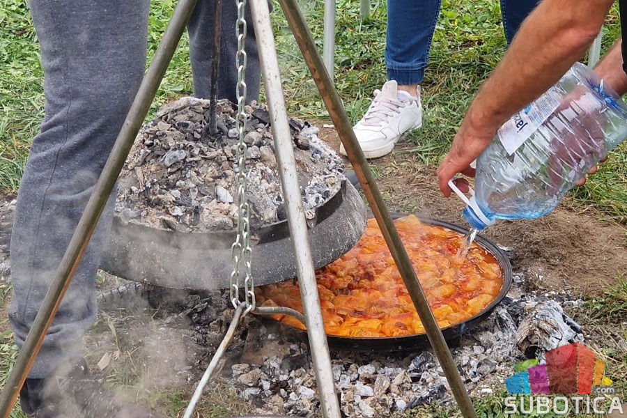 Miris sarme na "Vašarištu" - više od 150 ekipa okupiće se 25. oktobra u Bačkoj Topoli