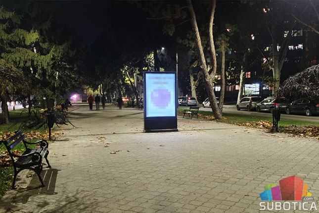 Reklamni panoi na Radijalcu se izmeštaju sa strane