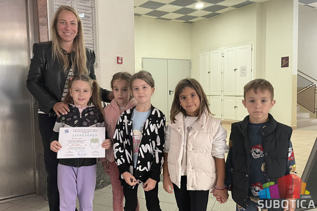 Mini festival dečje radosti pod sloganom "Svi smo zvezdice, a zajedno smo zvezdano nebo"