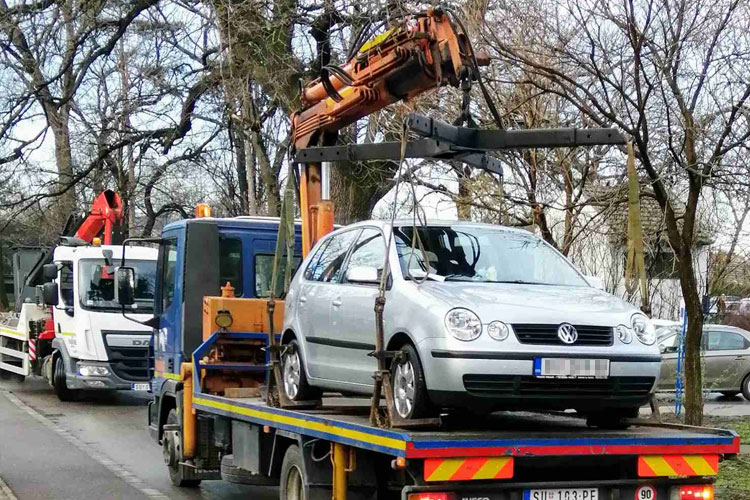 Od januara pauk odneo 160 vozila, najkritičnije u četiri ulice