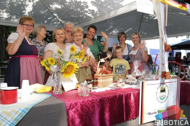 U Bajmoku održan Festival bunjevačkih jela (bunjevački ila)