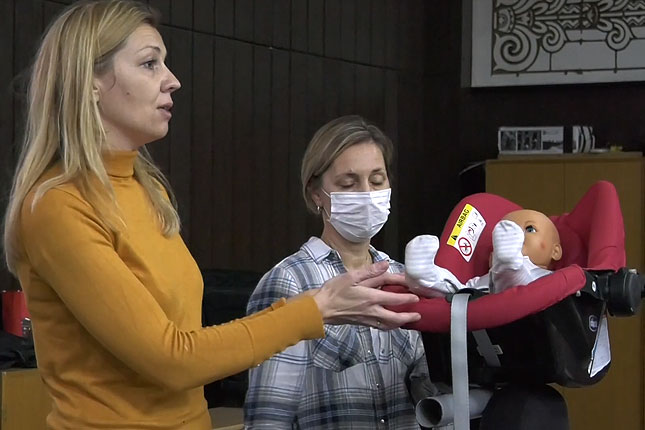 Pravilna upotreba dečjih auto sedišta čuva zdravlje i život dece u saobraćaju
