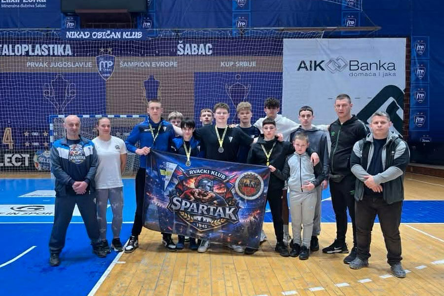 Rvanje: Spartak uspešan na tri takmičenja, osvojeno 16 medalja