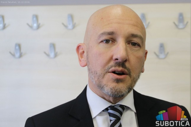 Promena Ustava treba da obezbedi nezavisnost pravosuđa