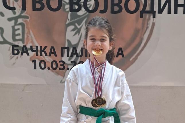 Karate: Takmičari "Spartak Enpija" na Prvenstvu Vojvodine osvojili 47 medalja