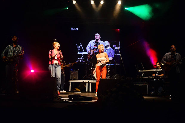 Doček Nove godine na Gradskom trgu uz tamburaše i pop rok hitove