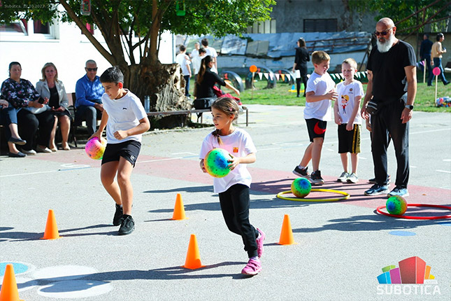 U OŠ "Đuro Salaj" održana sportska manifestacija pod nazivom "Svaki dan je sportski dan"