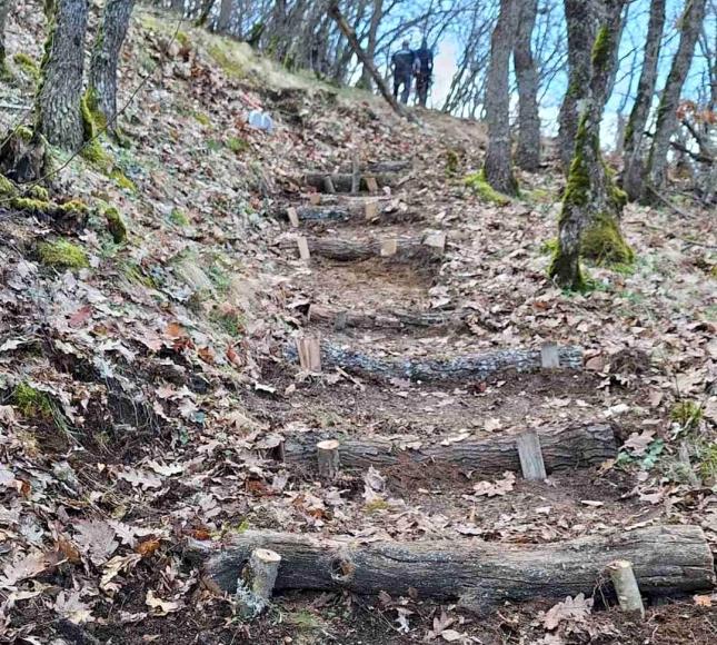 Subotički vatrogasci-spasioci u plemenitoj misiji - sa kolegama uredili put do isposnice manastira Prohor Pčinjski