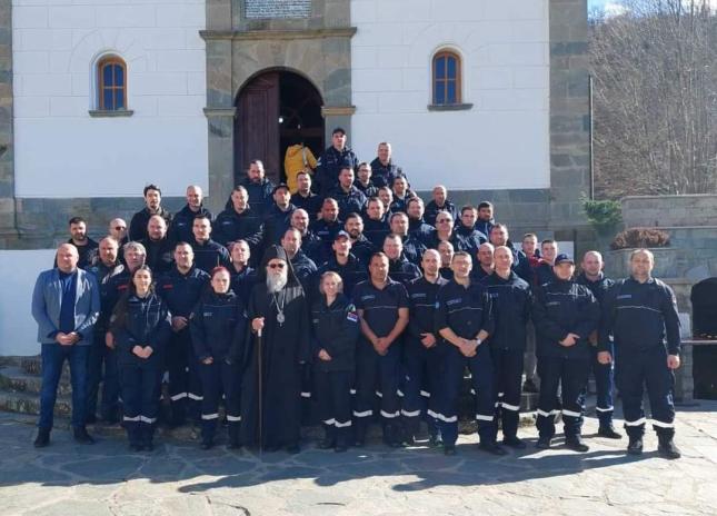 Subotički vatrogasci-spasioci u plemenitoj misiji - sa kolegama uredili put do isposnice manastira Prohor Pčinjski