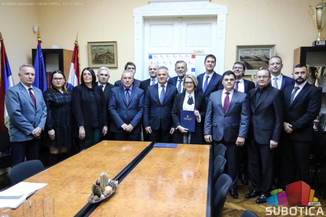 Gradi se "Hrvatska kuća" u Preradovićevoj ulici