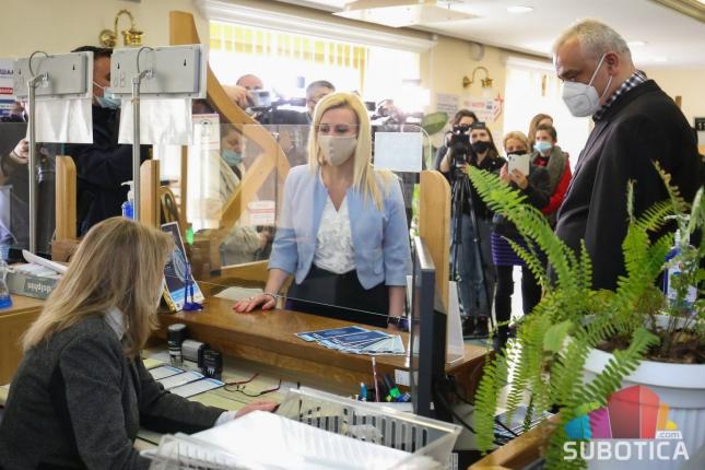 Otvoren šalter za podršku registraciji na "eUpravu"