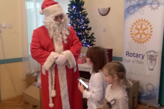 Rotarijanci obradovali 54 mališana sa Palića