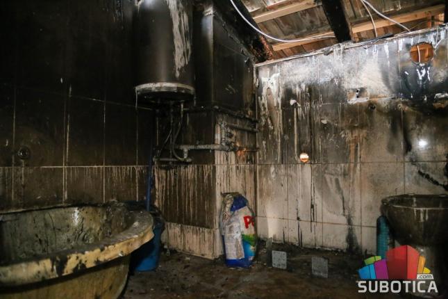 Izgorela kuća u Malom Bajmoku, vatrena stihija uništila Atilin dom