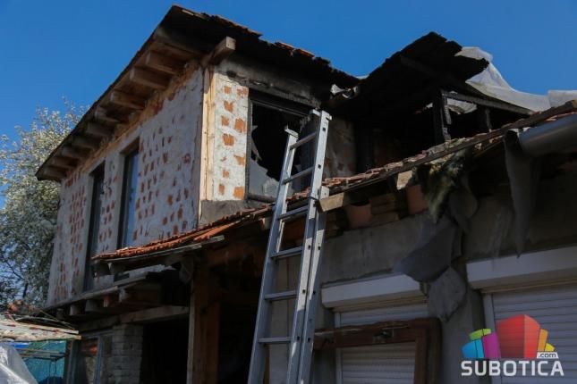 Izgorela kuća u Malom Bajmoku, vatrena stihija uništila Atilin dom