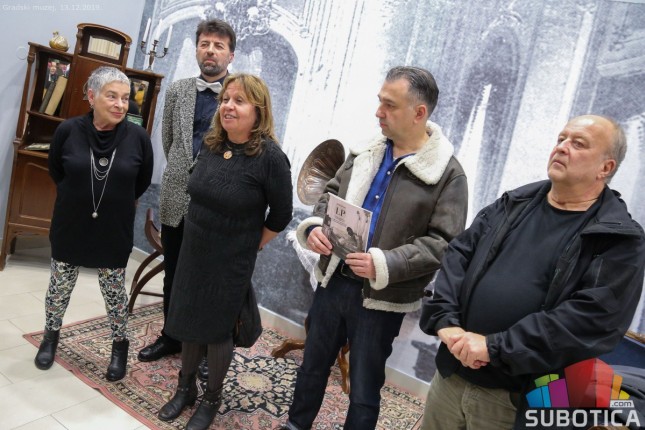 Izložba o gramofonima i pločama probudila nostalgiju Subotičana
