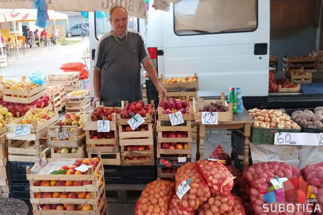 Počela sezona pripreme zimnice - ponuda bogata, kupaca nešto manje