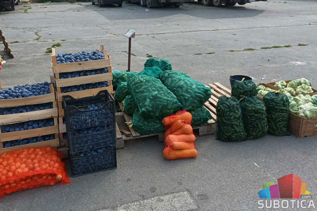 Počela sezona pripreme zimnice - ponuda bogata, kupaca nešto manje