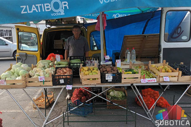 Počela sezona pripreme zimnice - ponuda bogata, kupaca nešto manje