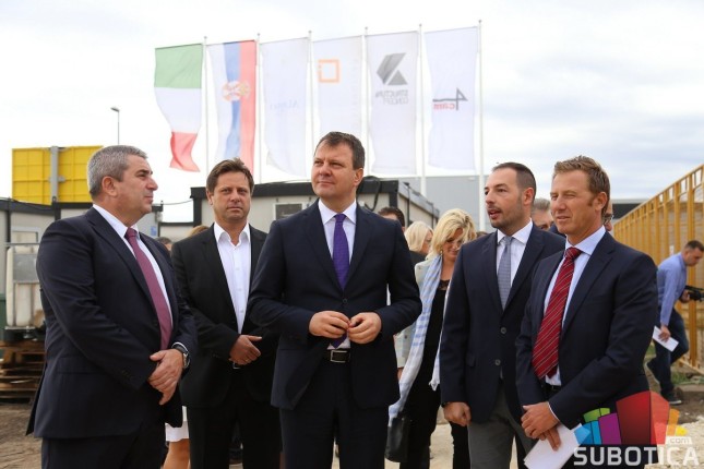 Pokrajinski premijer položio kamen temeljac za izgradnju fabrike "Kaminada"