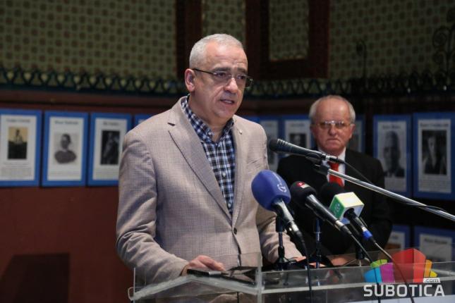 Postavljena izložba „Znameniti Srbi Dalmacije“