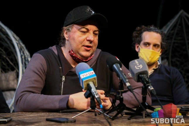 "Tri sestre" premijerno 30. decembra u pozorištu "Kostolanji Deže"