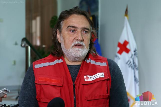 Počela podela higijenskih i paketa osnovnih životnih namirnica u Crvenom krstu