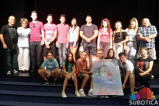 U Subotici nastali „Nasmejani snovi“ Amaterskog pozorišta iz Gračanice