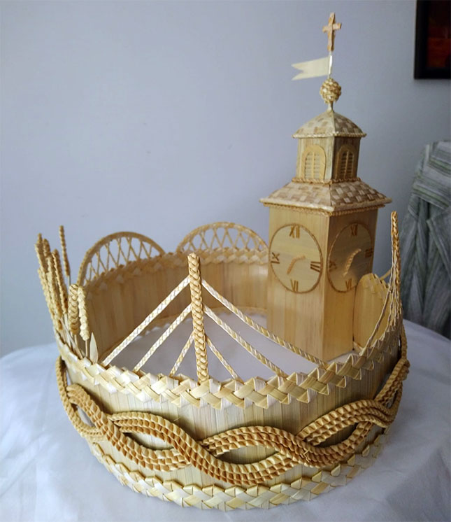 Krune od slame Tavankućanke čuvaju se u muzejima od Balkana do Amerike