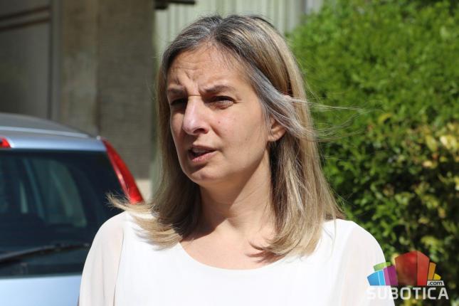 Održana tribina na temu besplatnih udžbenika za osnovce