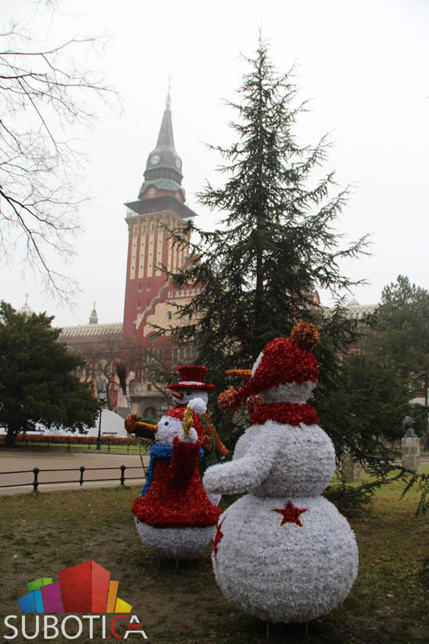Porodica Snešković u centru grada