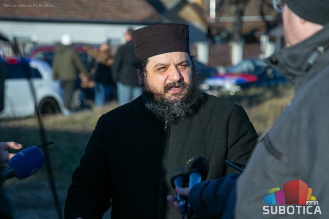 "Dobro jutro badnjače" -  održana tradicionalna seča badnjaka u Subotici