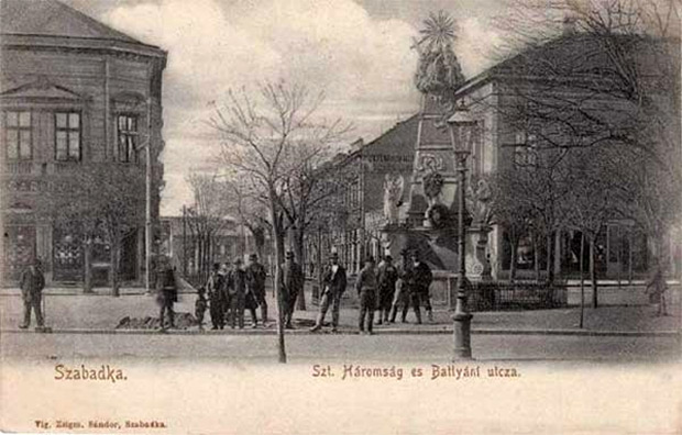Zašto kasni vraćanje spomenika Sveto Trojstvo na staro mesto