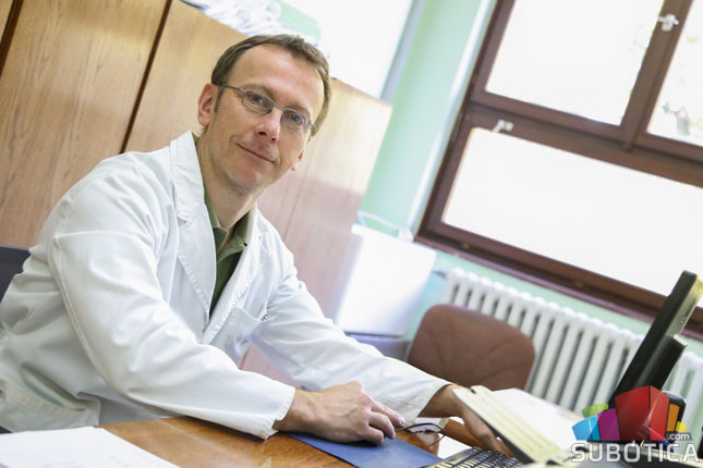 Blagovremeno testiranje i uzimanje terapije ključno za normalan život sa HIV-om