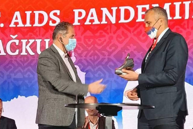 Blagovremeno testiranje i uzimanje terapije ključno za normalan život sa HIV-om