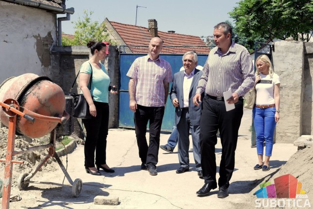 Pomoć za romske porodice kroz projekat zbrinjavanja interno raseljenih lica