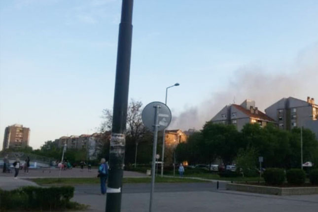 Goreo policijski parking u Izvorskoj