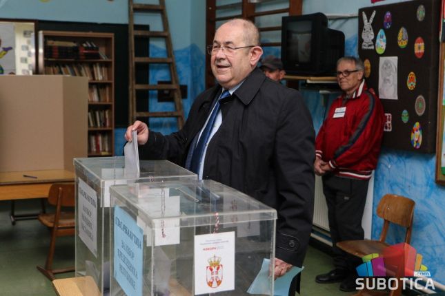 Izborni dan - u Subotici glasalo oko 66 hiljada građana (52,5 odsto)