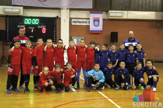 Mali fudbal: "Šeki enterijeri Real impeks“ pobednik 51. Novogodišnjeg turnira