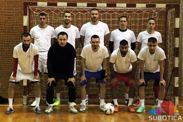 Mali fudbal: "Šeki enterijeri Real impeks“ pobednik 51. Novogodišnjeg turnira