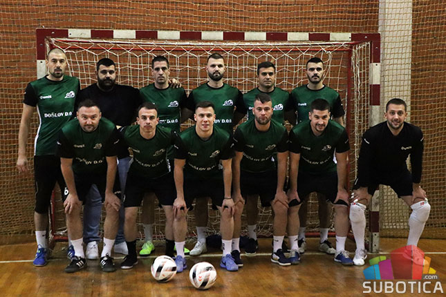 Mali fudbal: "Šeki enterijeri Real impeks“ pobednik 51. Novogodišnjeg turnira