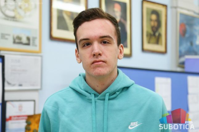 Počelo drugo polugodište za srednjoškolce, osnovci na raspustu još nedelju dana