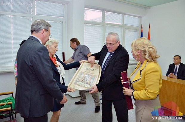 Međunarodni klub žena donirao Opštoj bolnici ultrazvučni aparat