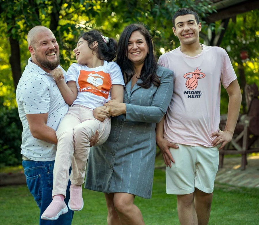 Nakon 365 koraka: Udruženje "Pruži mi ruku" proslavilo godinu dana rada