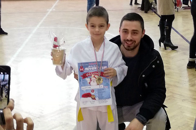 Karate: Takmičari Spartak Enpija osvojili 11 medalja na Mikulaš kupu u Segedinu
