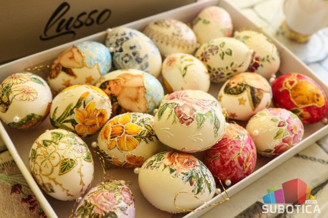 "Šlingovanje" - umetnost ukrašavanja uskršnjih jaja